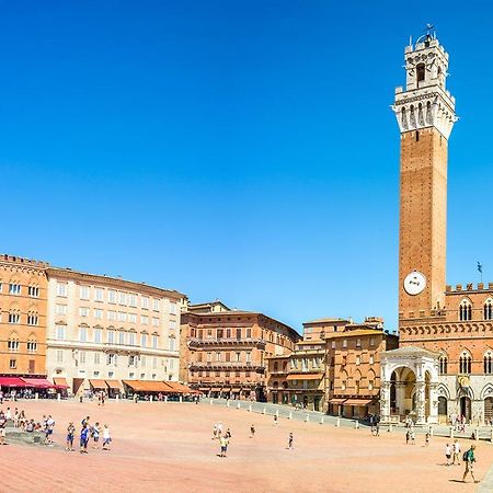 Appartement Palazzo Chigi Zondadari à Sienne Extérieur photo