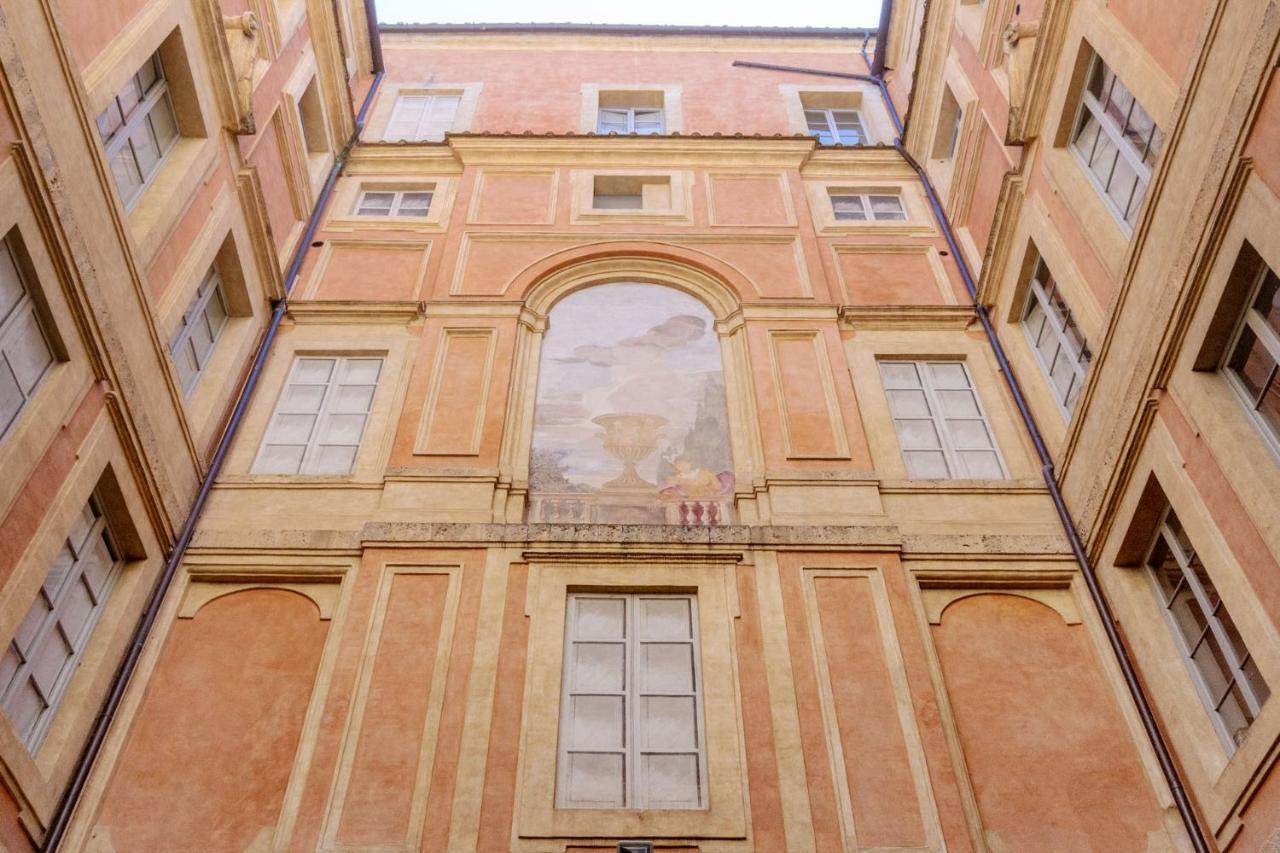 Appartement Palazzo Chigi Zondadari à Sienne Extérieur photo