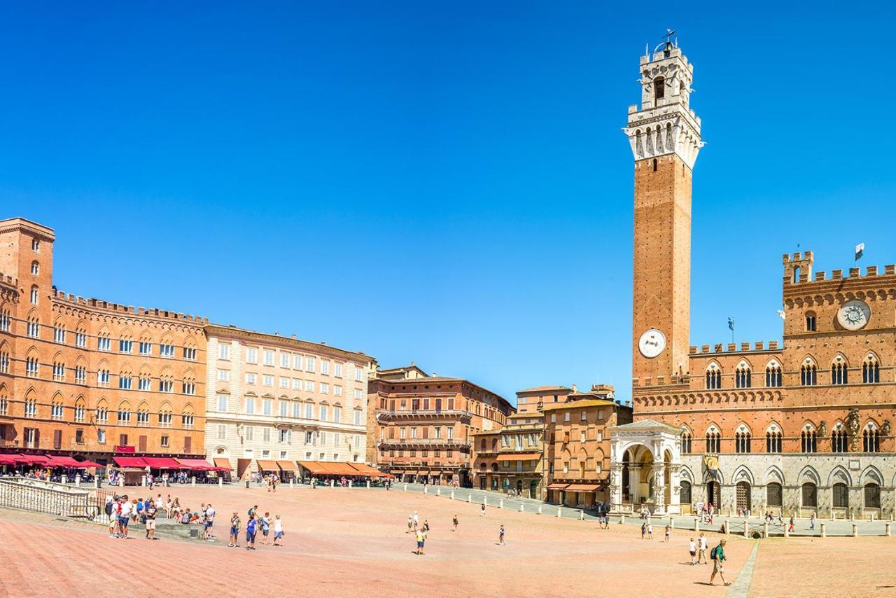 Appartement Palazzo Chigi Zondadari à Sienne Extérieur photo
